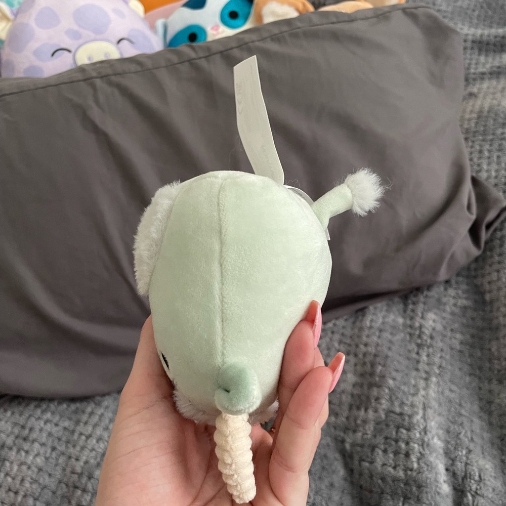 Mini Squishmallow - Picture 5 of 7